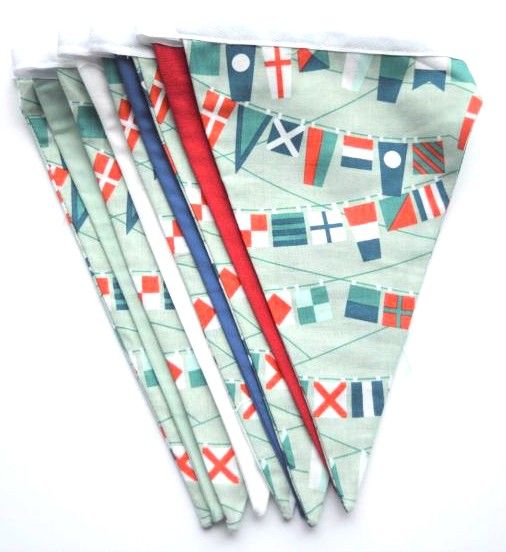 H022 Fabric bunting Flags