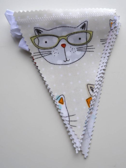 K030 Kids bunting oilcloth cats sm