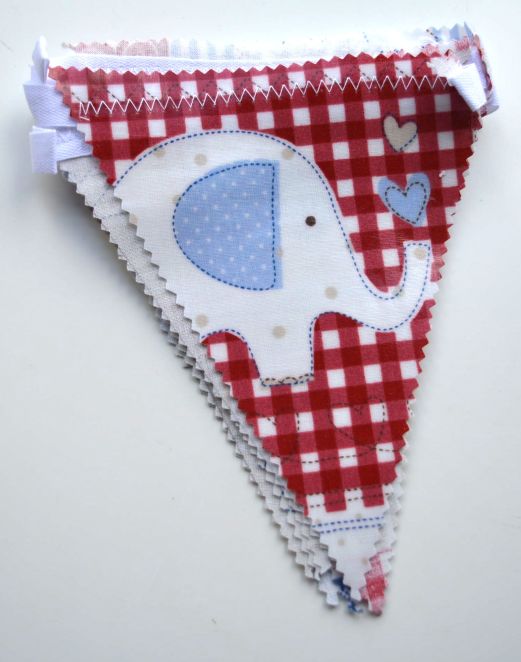 K055 Kids Bunting oilcloth red elephant