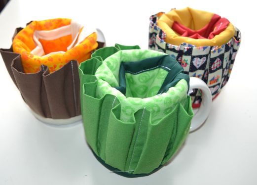 Mug organisers green yellow orange group